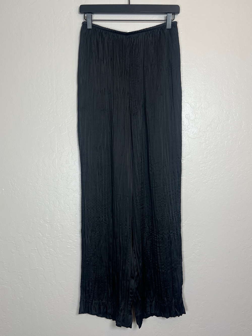 VINCE Women’s Size S Black Satin Crushed Pull-On Pant Elasticized Waist - Picture 3 of 15